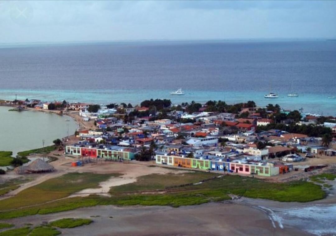 Posada Galapagos Los Roques Esterno foto